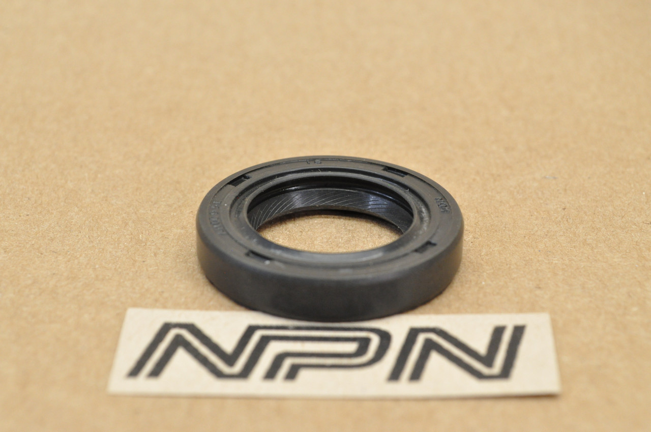 NOS Honda CR125 GB500 MR175 MT125 XL600 XR600 Crank Case Oil Seal 91201-360-005