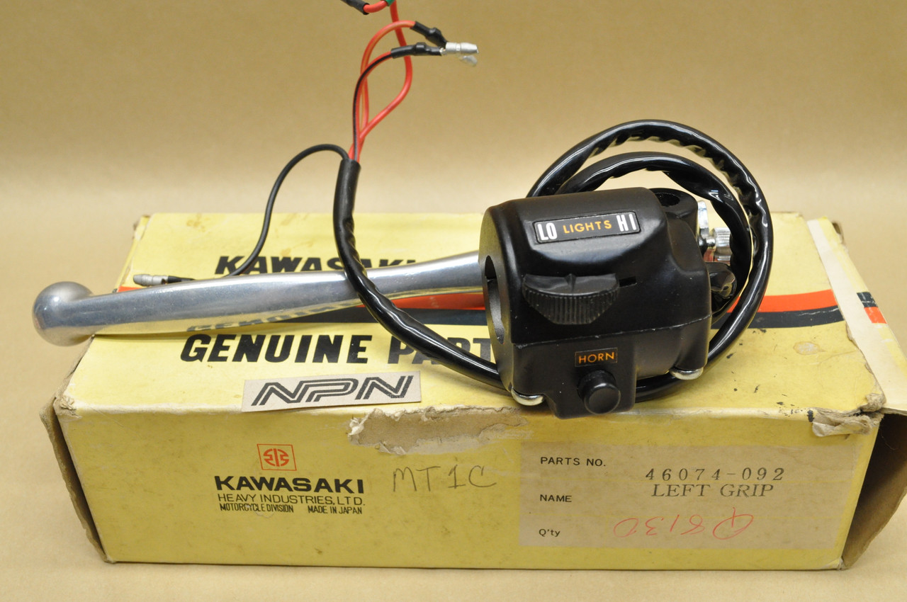 NOS Kawasaki KV75 MT1 Left Clutch Lever & Lights Hi Lo Horn Switch