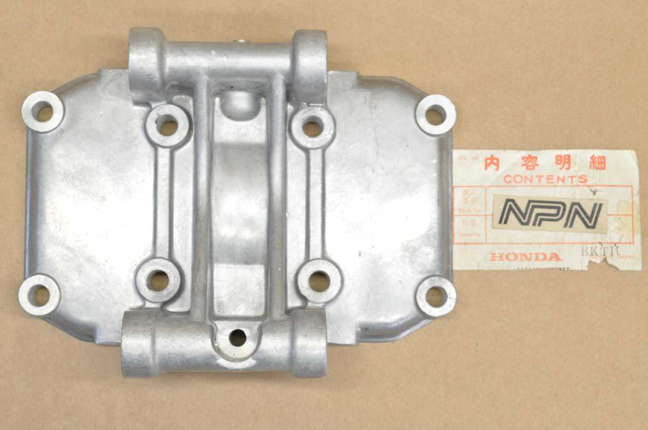 NOS Honda CB160 CL160 CL175 Cylinder Head Cover 12300-216-000