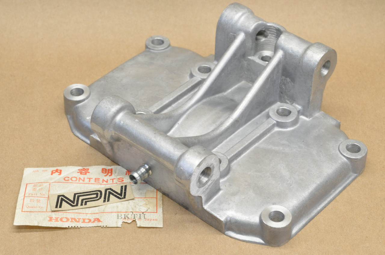 NOS Honda CB160 CL160 CL175 Cylinder Head Cover 12300-216-000