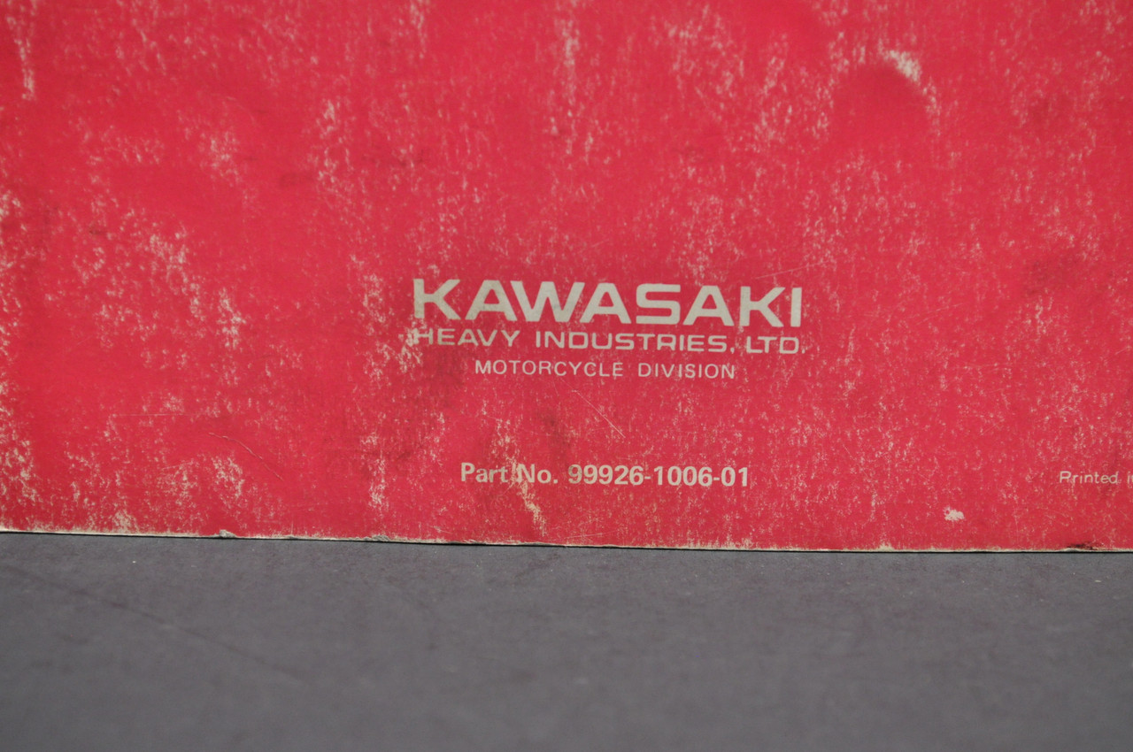 Vintage 1981-82 Kawasaki Motorcycle Shop Service Spec Manual 99926-1006-01