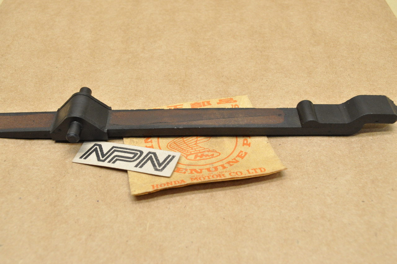 NOS Honda XL175 K0-1976 XL250 K0-K2 XL350 K0-K1 Cam Chain Guide 14611