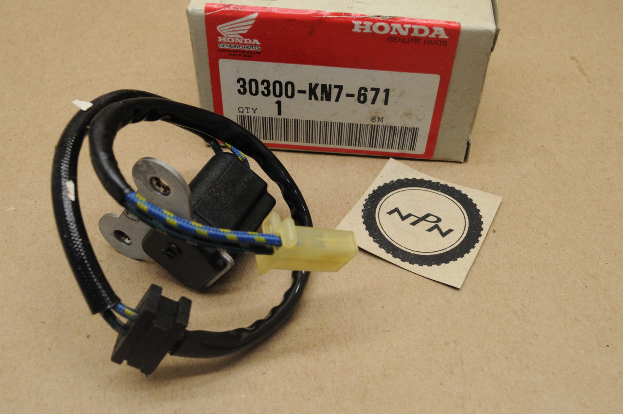 NOS Honda 1985-87 CH150 ELITE Pulse Generator 30300-KN7-671