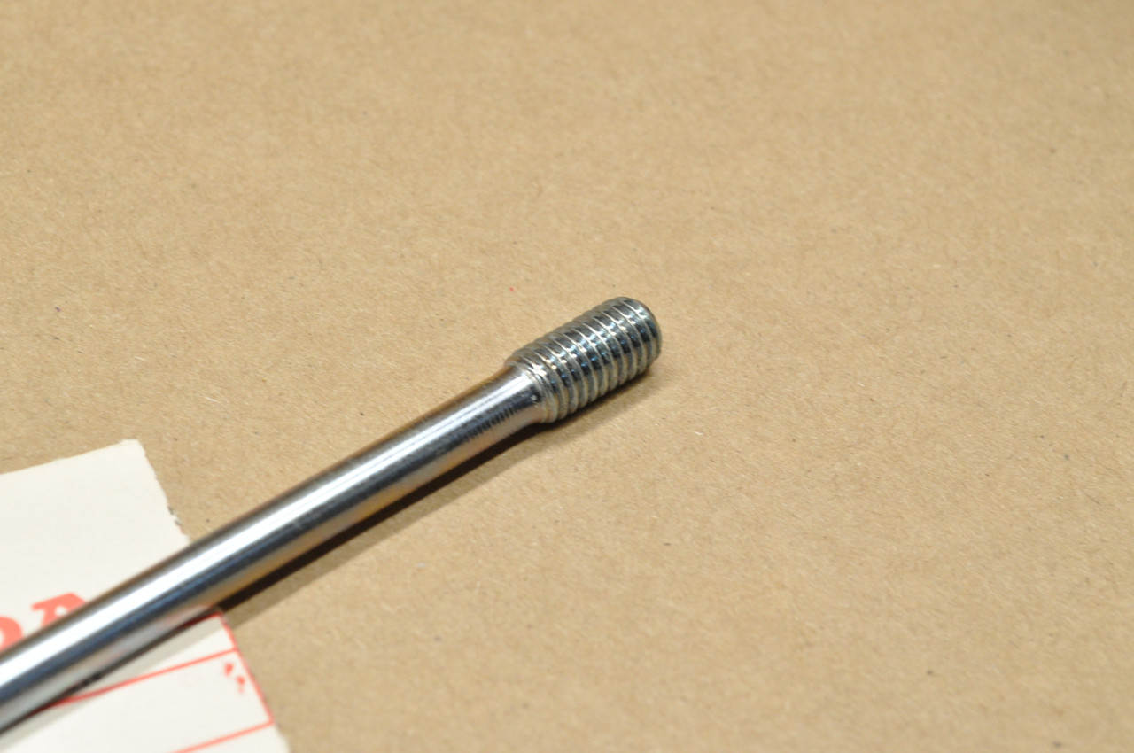 NOS Honda XL100 S XR100 R 77-79 XL75 77-78 XR75 Cylinder Stud Bolt 90032-152-000