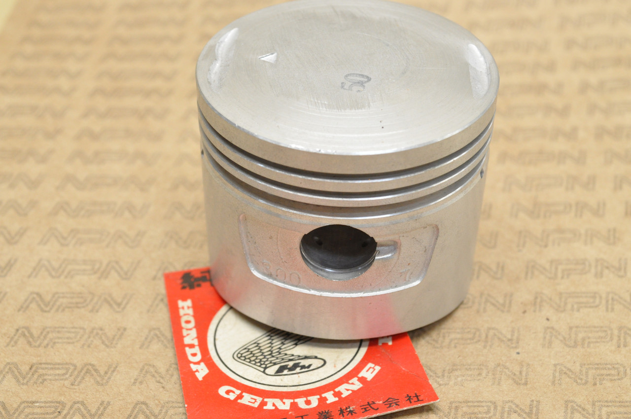 NOS Honda CB750 K0-K2 .50 Oversize Piston 13103-300-020