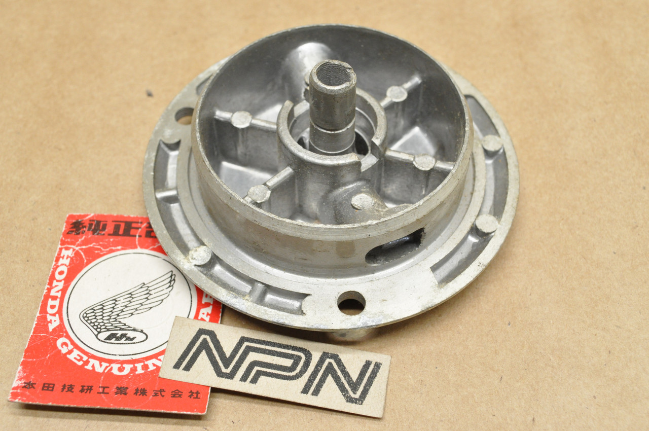 NOS Honda CB350 CL350 SL350 Oil Filter Cover 15481-286-020