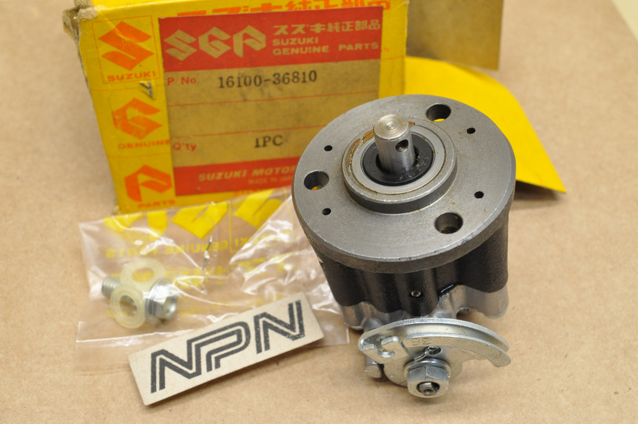 NOS Suzuki 1973-77 GT185 Oil Pump 16100-36810