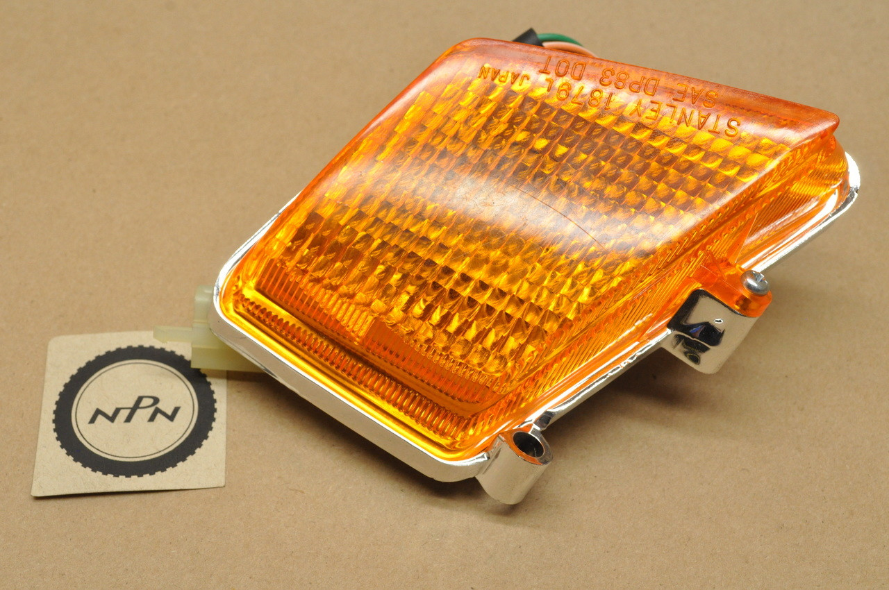 NOS Honda 1985 CH150 Elite 150 Front Left Turn Signal Assembly 33450-KN7-671