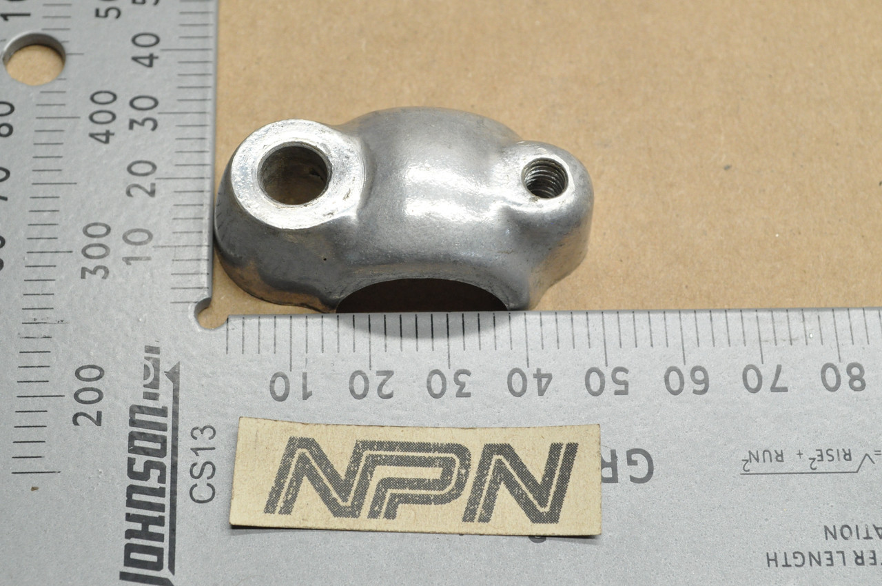 Vtg Used OEM Honda ST90 K0-K2 Front Turn Signal Mount Holder Clamp 33714-128-670