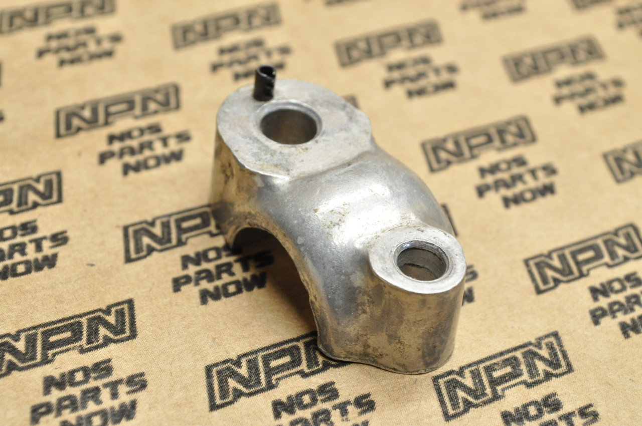 Vtg Used OEM Honda ST90 K0-K2 Front Turn Signal Mount Clamp Holder 33715-128-670