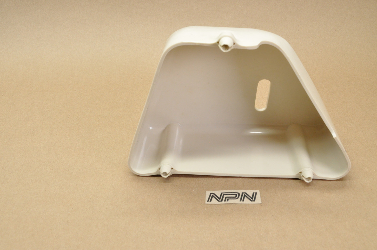 NOS Honda P50 Ivory White Right Side Battery Cover 83600-044-671 XL
