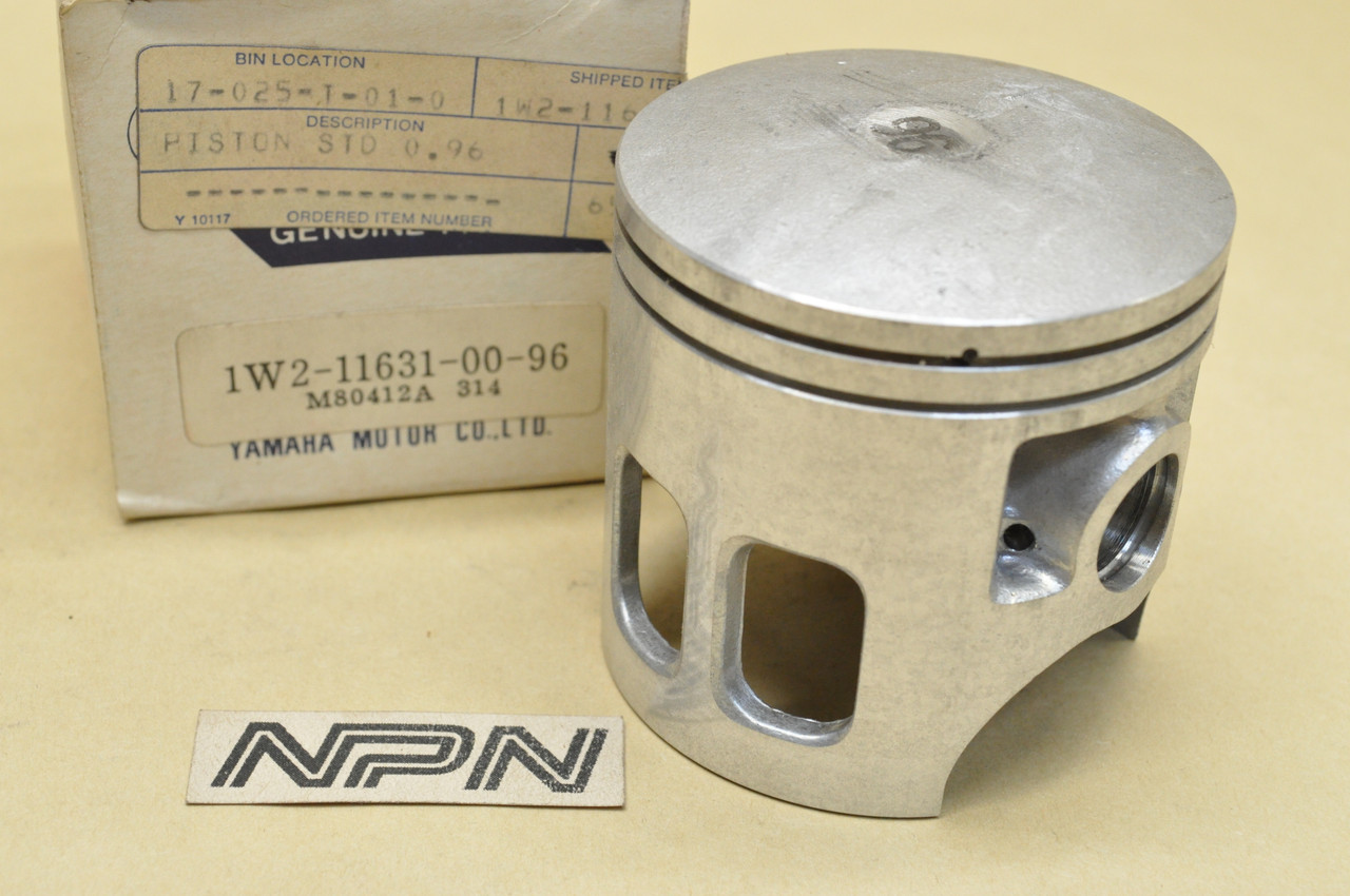 NOS Yamaha 1977-78 IT175 Standard Size Piston 1W2-11631-00-96