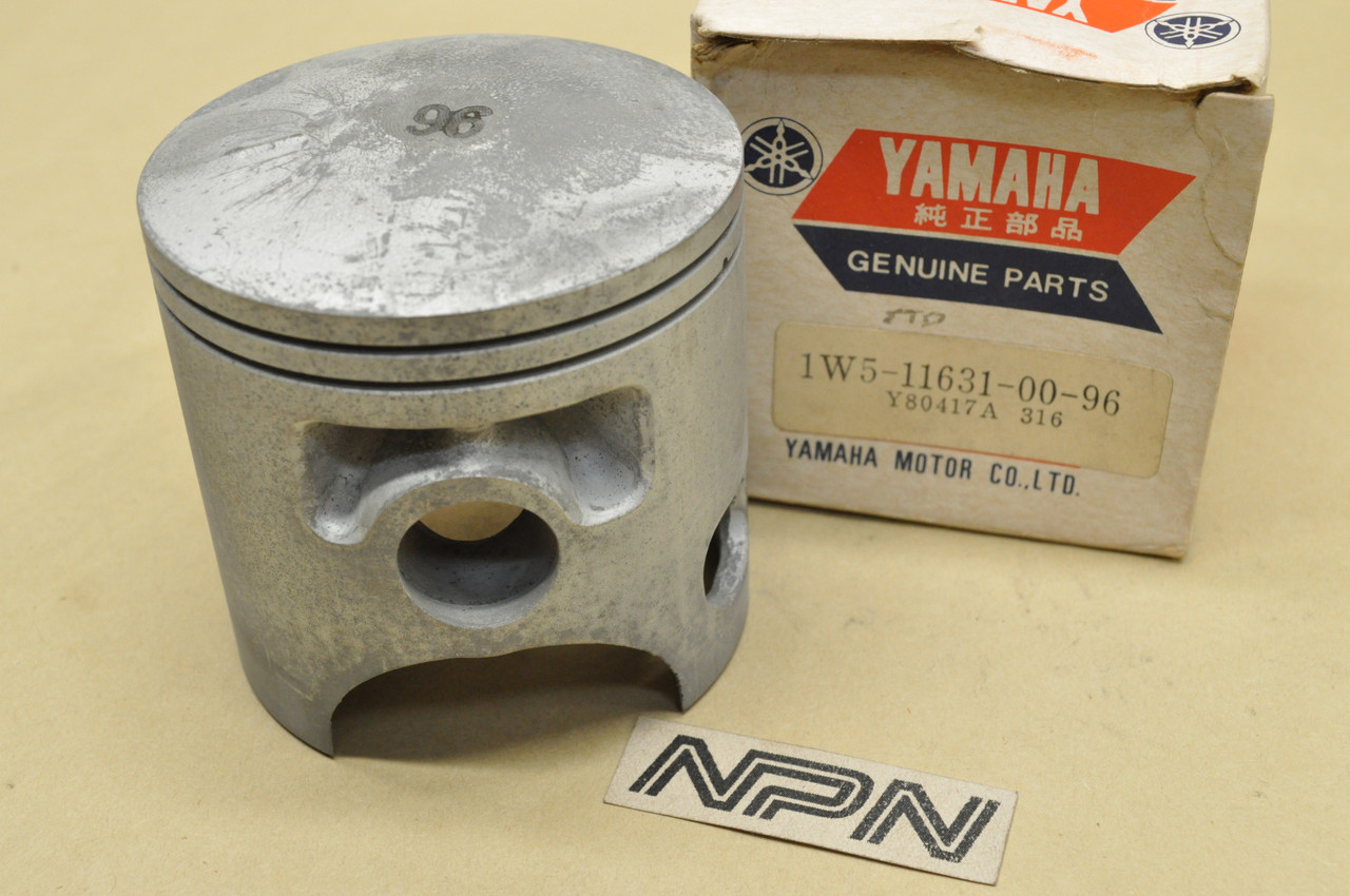 NOS Yamaha 1977-78 IT250 Standard Size Piston 1W5-11631-00-96