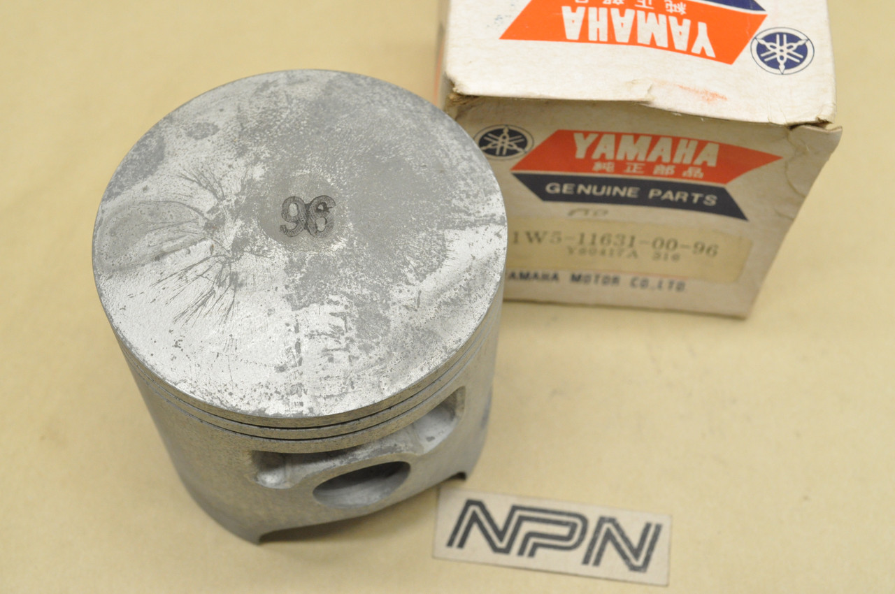 NOS Yamaha 1977-78 IT250 Standard Size Piston 1W5-11631-00-96