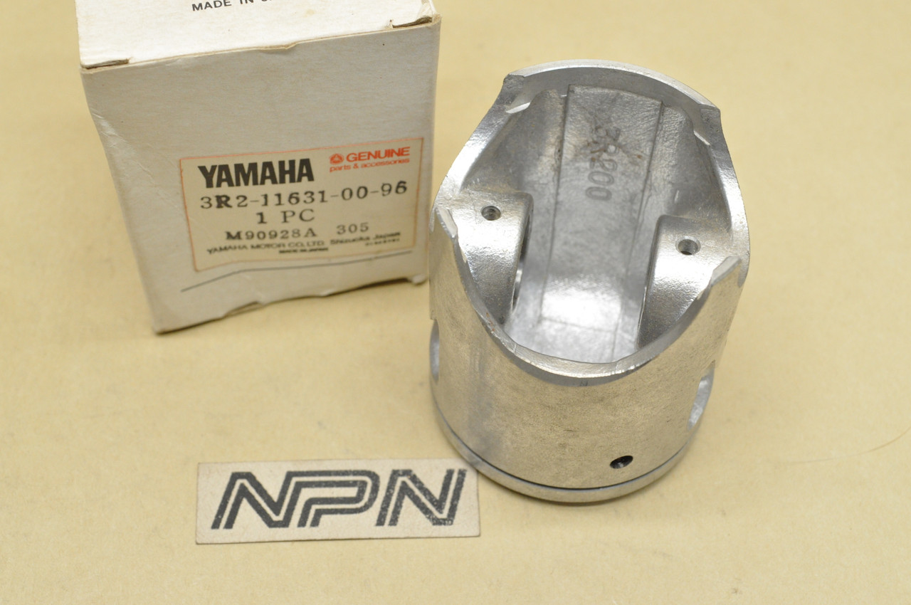 NOS Yamaha 1976-81 YZ100 Standard Size Piston 3R2-11631-00-96