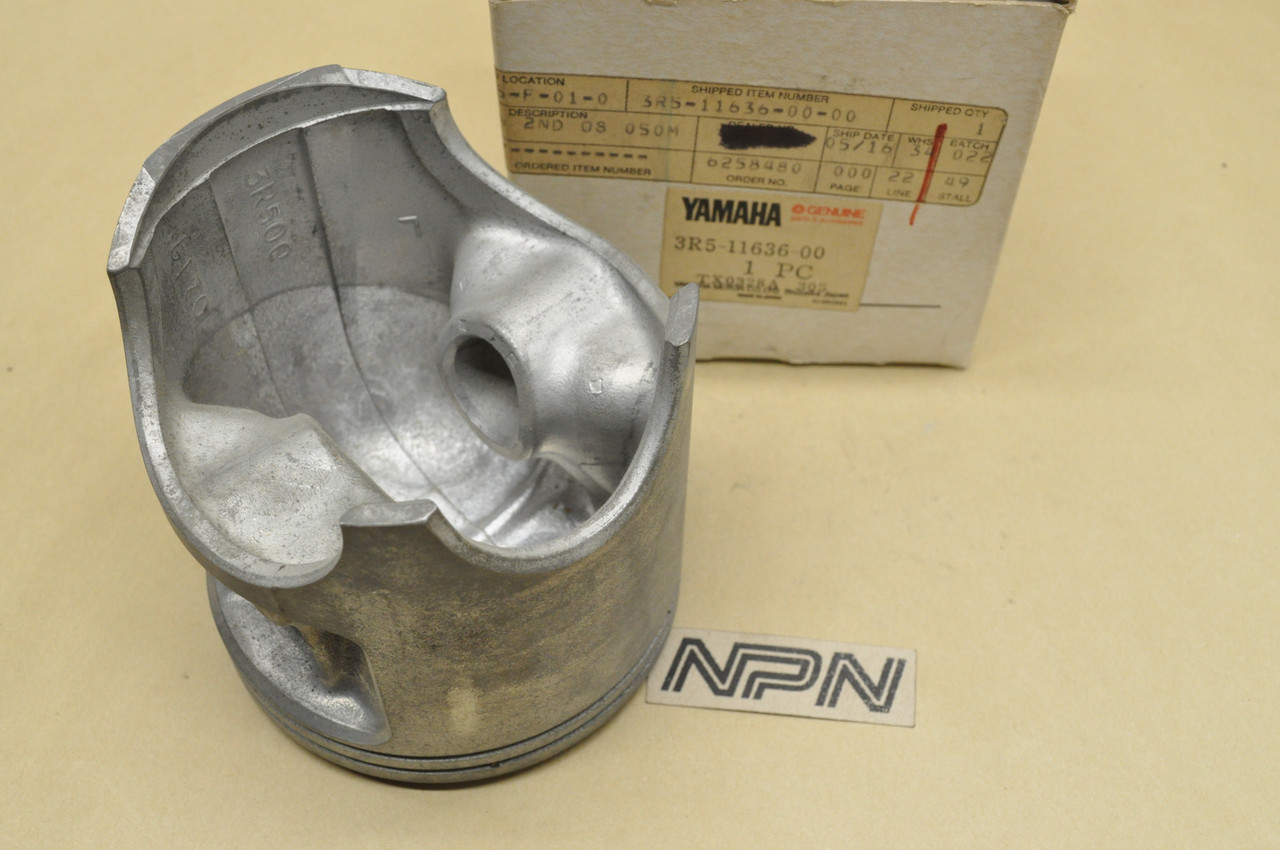 NOS Yamaha 1980 YZ465 .50 Oversize Piston 3R5-11636-00