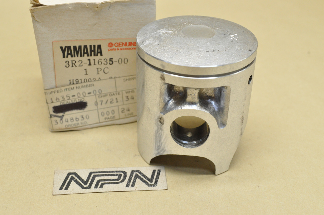 NOS Yamaha 1976-81 YZ100 .25 Oversize Piston 3R2-11635-00