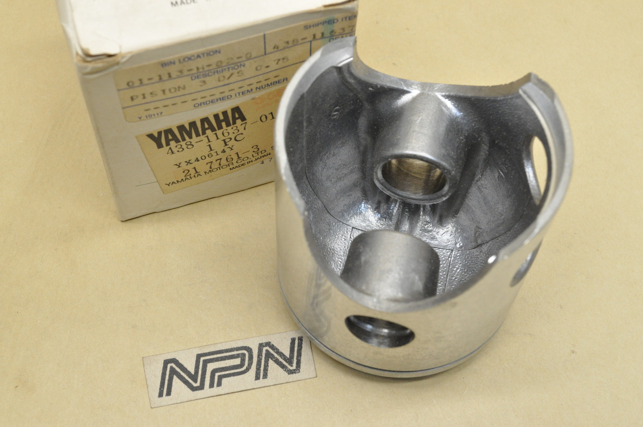 NOS Yamaha 1975-76 DT250 1974-77 TY250 .75 Oversize Piston 438-11637-01