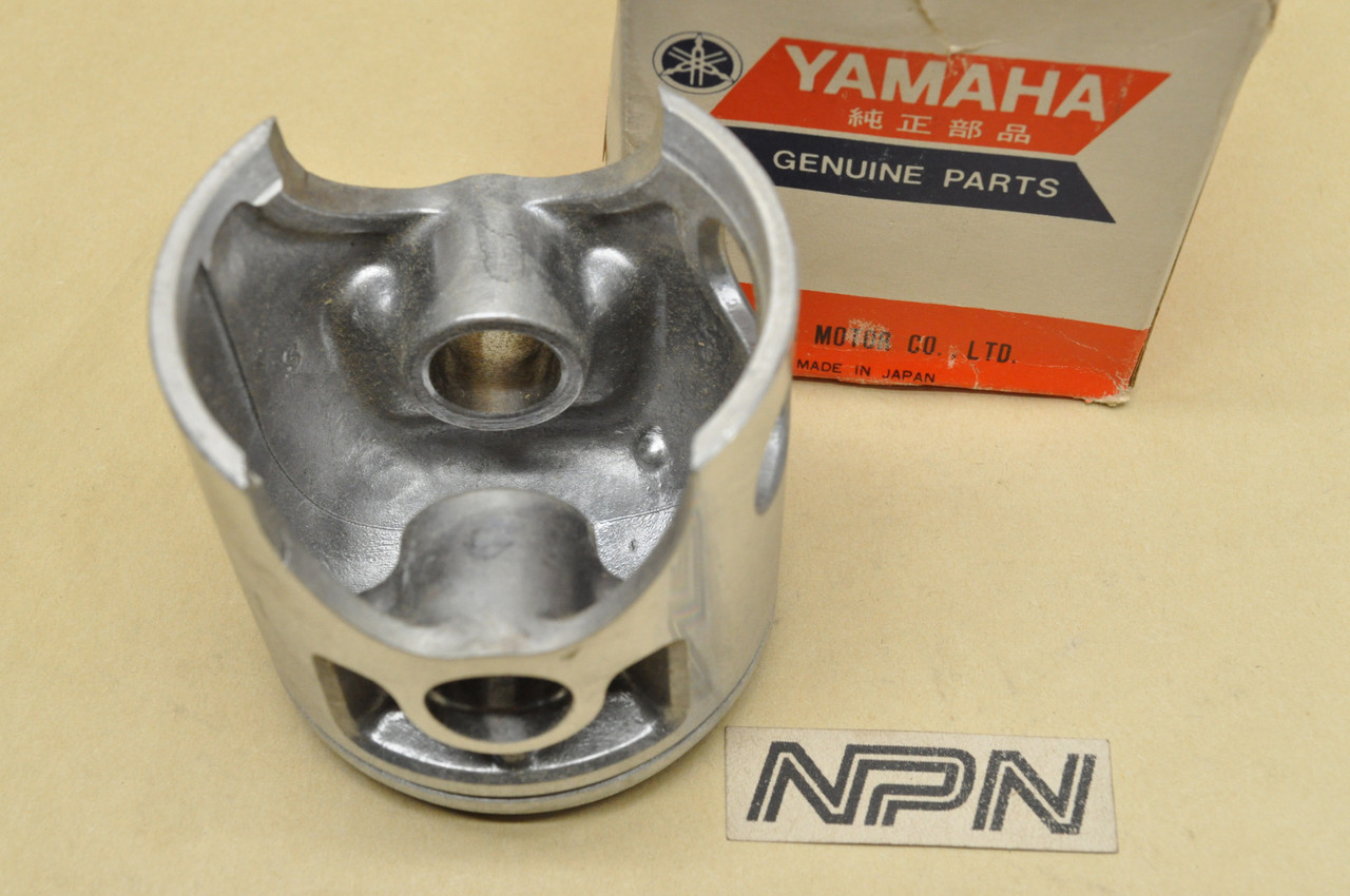 NOS Yamaha 1974-75 MX175 .50 Oversize Piston 66.50 mm 455-11636-02