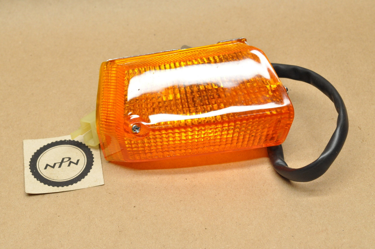 NOS Honda 1986-88 CH250 Elite 250 Front Right Turn Signal Assembly 33400-KM1-672