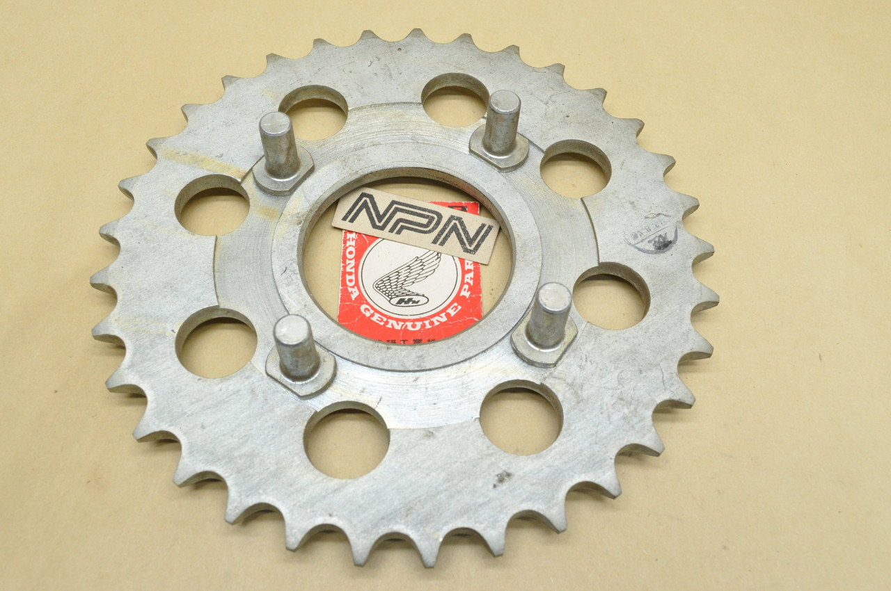NOS Honda CB175 K6 Rear Wheel Final Chain Drive Sprocket 33T 41200-342-010