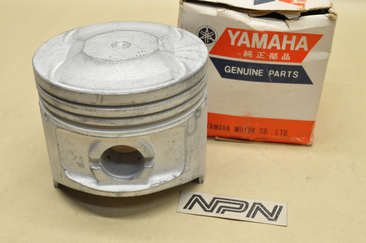 NOS Yamaha 1973-74 TX500 1975-77 XS500 1.00 Oversize Piston 371-11638-04