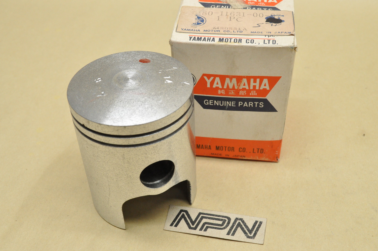 NOS Yamaha 1972 DS7 Standard Size Piston 53.97mm 280-11631-00-97