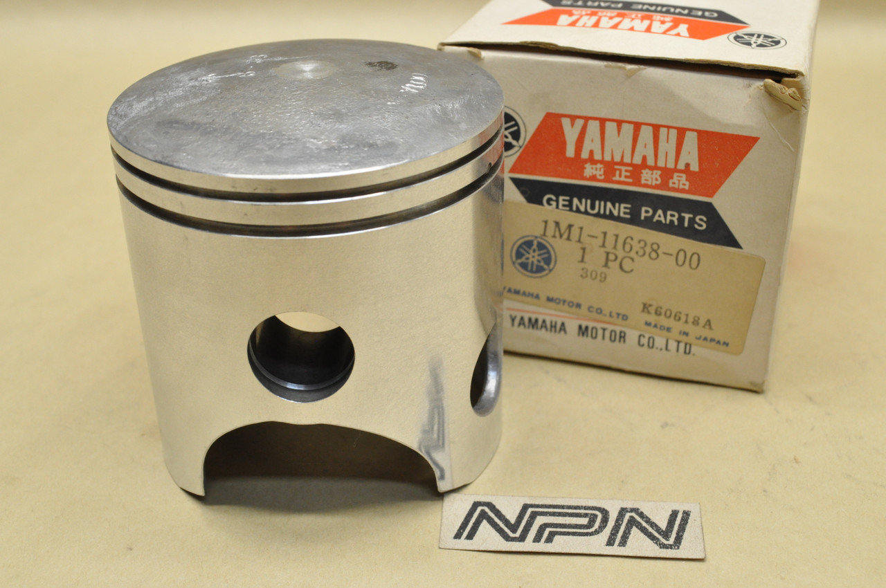 NOS Yamaha 1977-78 DT250 1.00 Oversize Piston 71.00 mm 1M1-11638-00