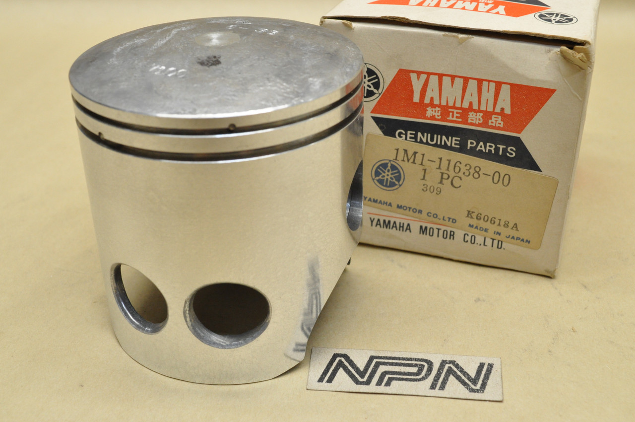 NOS Yamaha 1977-78 DT250 1.00 Oversize Piston 71.00 mm 1M1-11638-00