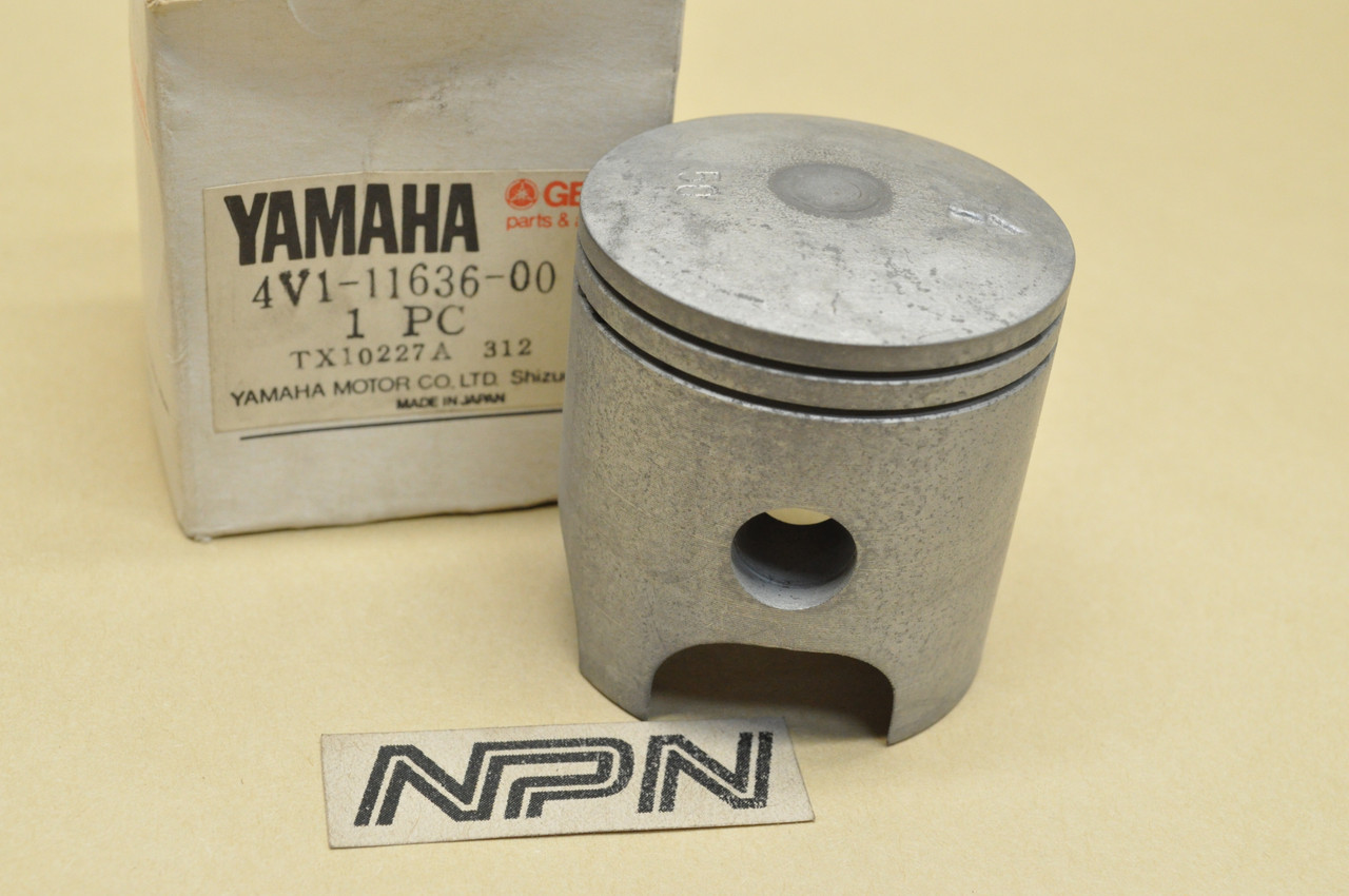 NOS Yamaha 1981 YZ80 .50 Oversize Piston 4V1-11636-00