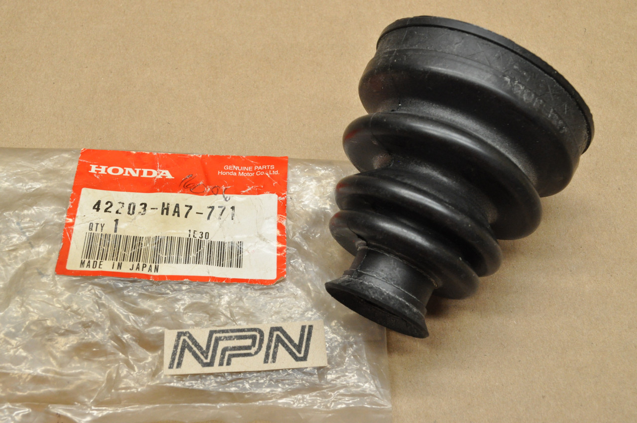 NOS Honda 1986-87 TRX350 1987-89 TRX350D Shaft Knuckle Rubber Boot 42203-HA7-771