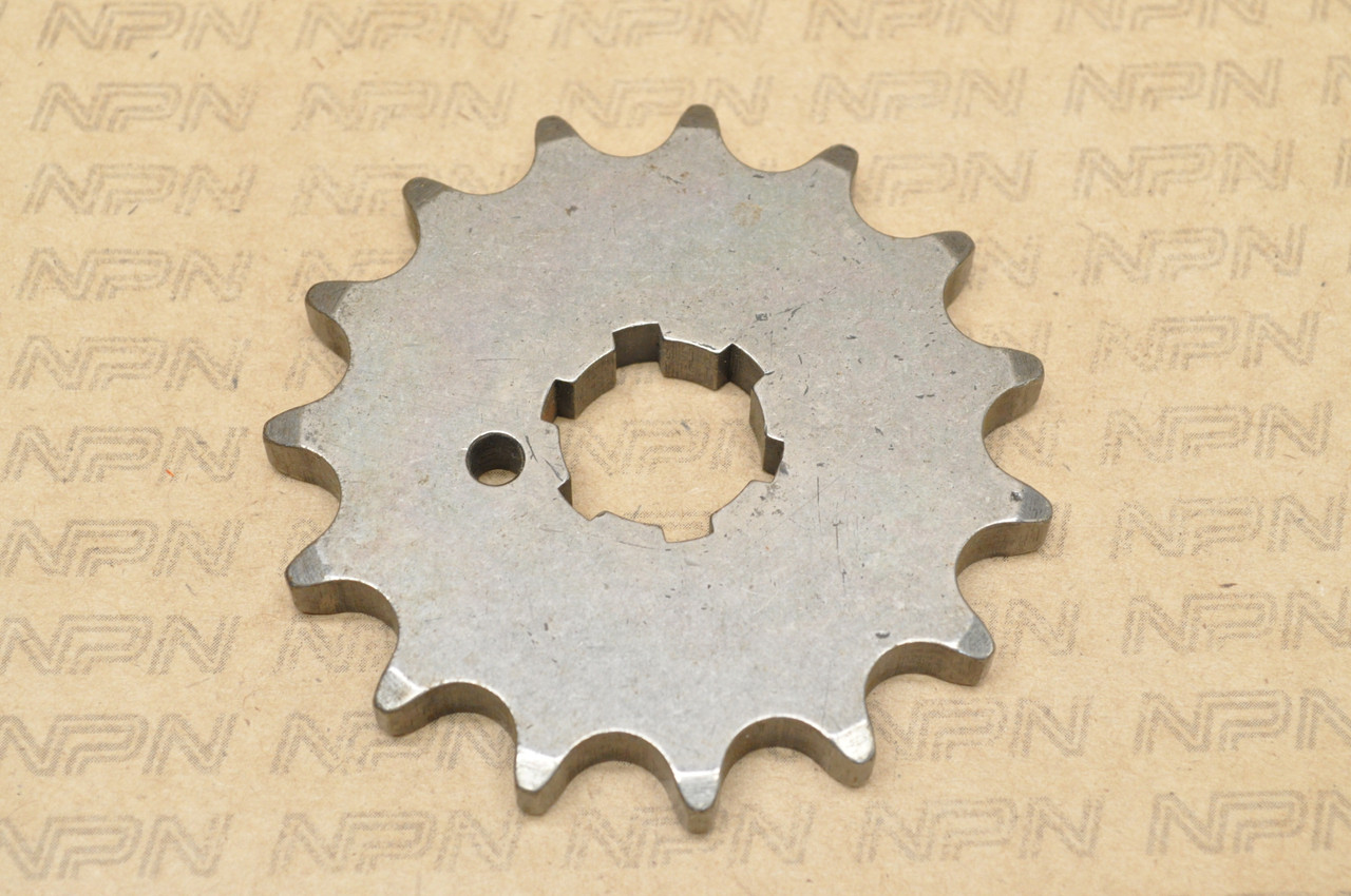 NOS Kawasaki A7 H1 H2 KH400 KH500 S2 S3 W1 W2 Portco Sprocket 15T