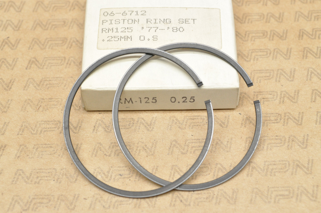 NOS Suzuki 1977-80 RM125 Rocky .25 Oversize Piston Ring Set 12140-41310-025