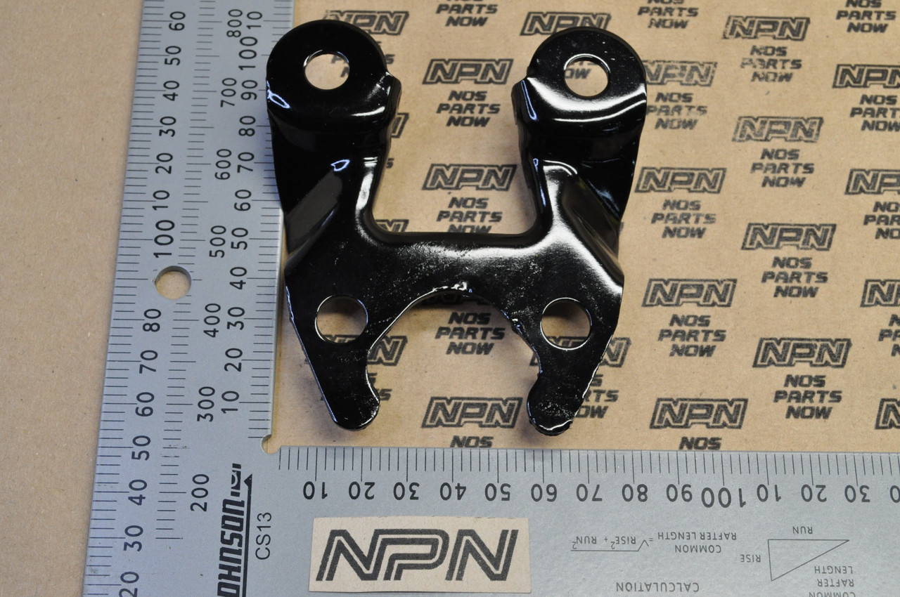 NOS Honda SL70 K1 XL70 K0-1976 Speedometer Stay Mount Bracket 37315-118-770 B