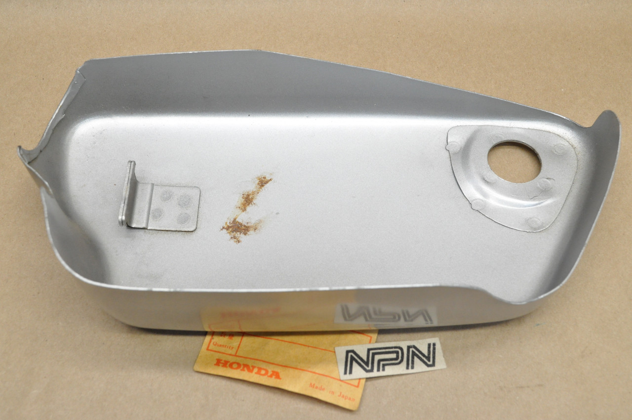 NOS Honda CL77 CL72 Right Air Filter Ignition Switch Side Cover 17231-273-010 S