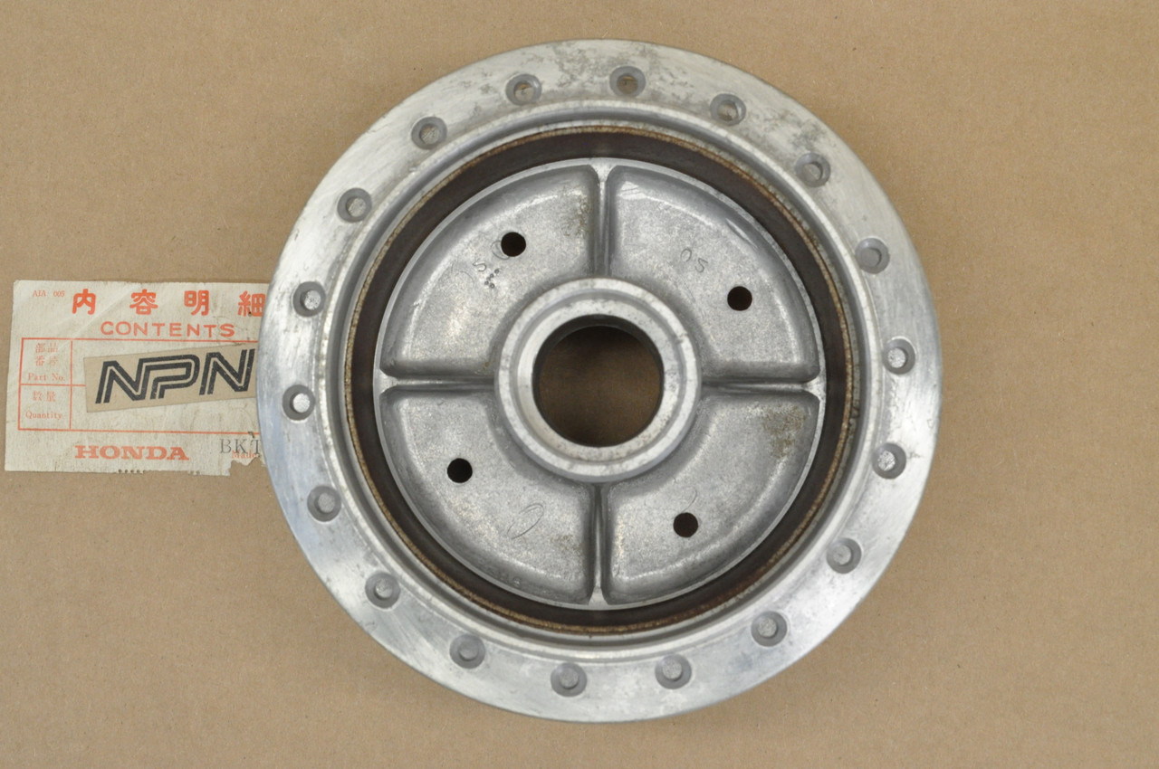 NOS Honda CL90 S65 S90 Rear Wheel Hub 42601-028-000