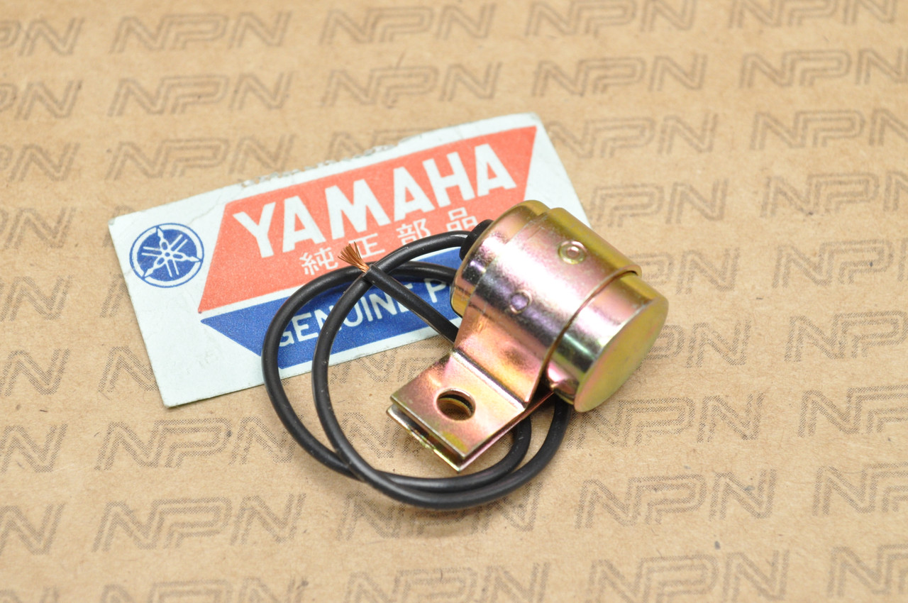 NOS Yamaha 1972 DS7 1970-72 R5 Ignition Condenser 278-81625-91