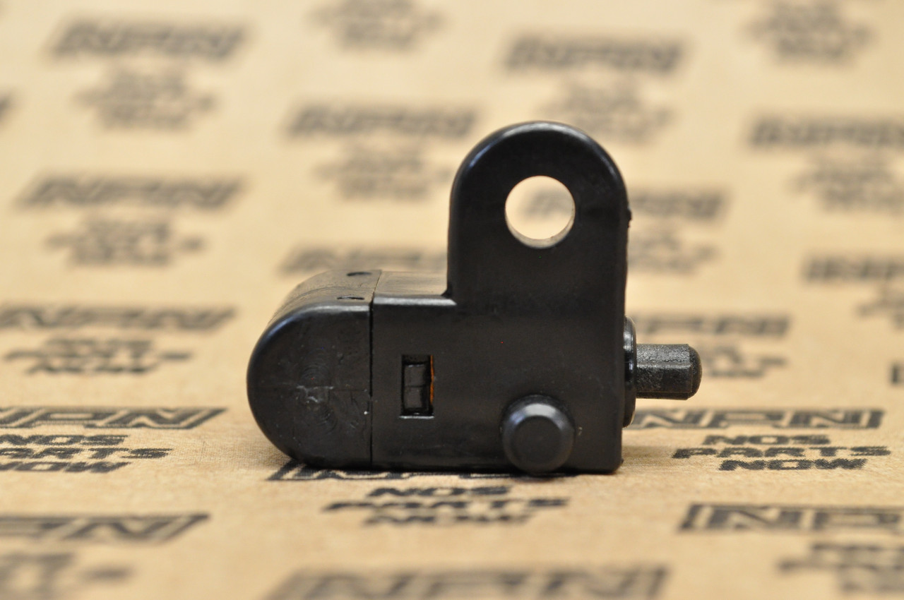 NOS Honda CB400A CB400 T CX500 GL1000 Brake Master Cylinder Switch 35340-413-013