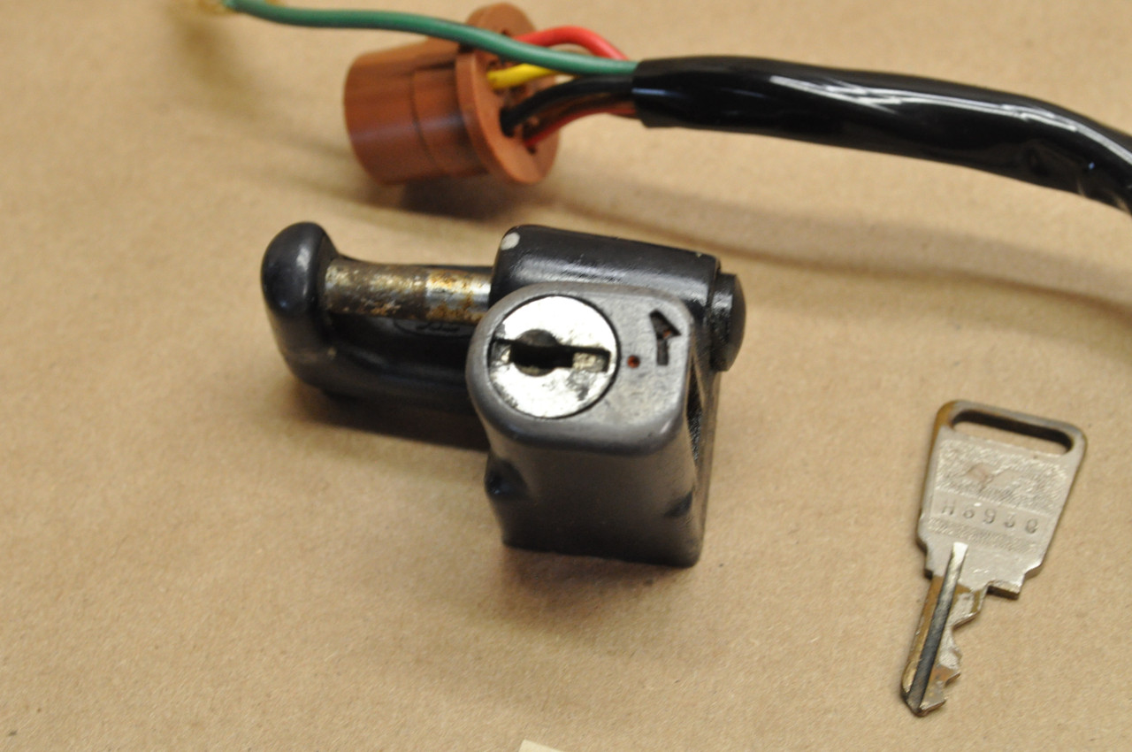 Vtg Used OEM Honda CT70H K1 CT70 K1-K3 Ignition Switch , Lock & Key 35012-098-971