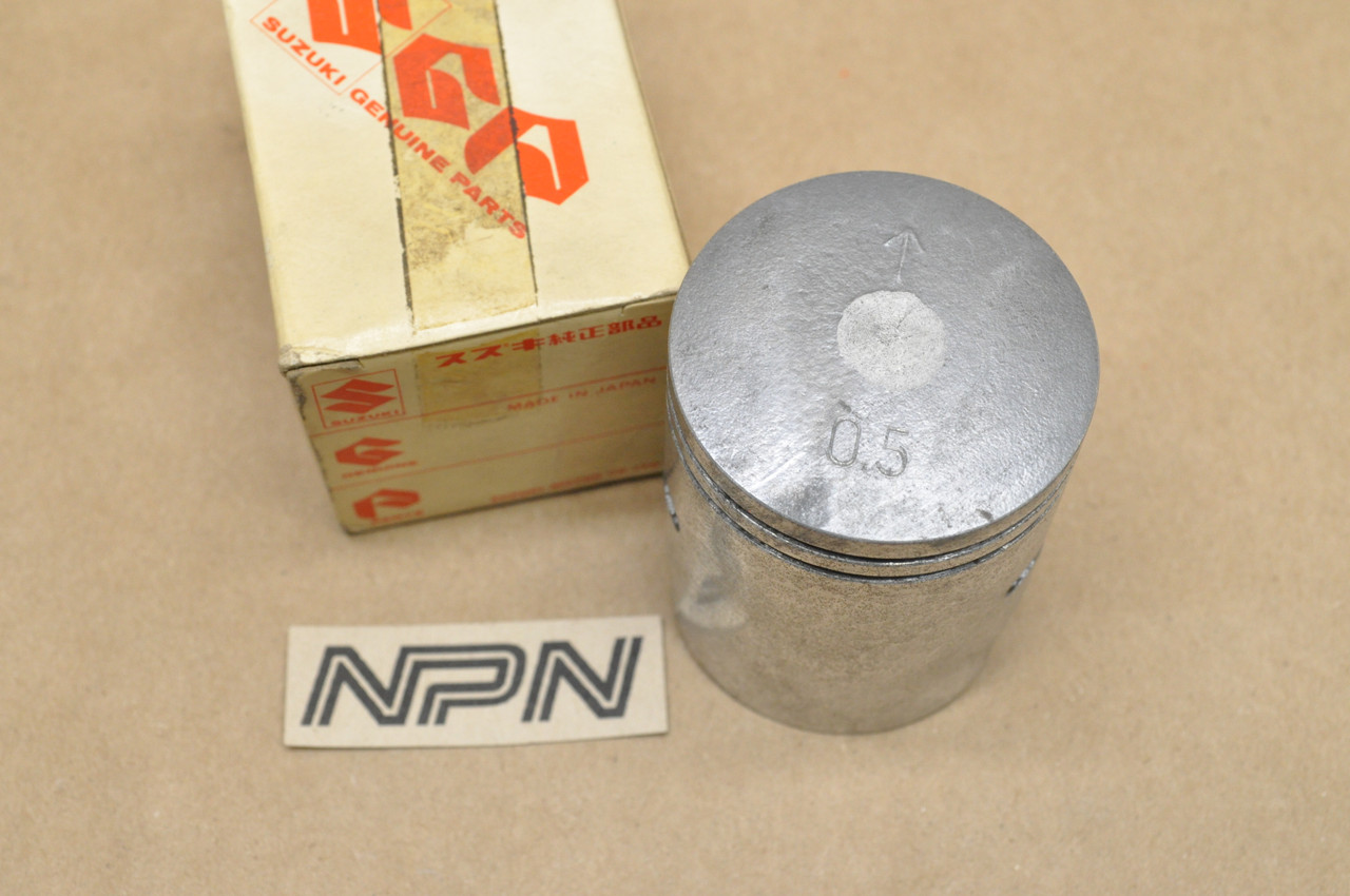 NOS Suzuki TC90 TS90 .50 Oversize Piston 12110-25722