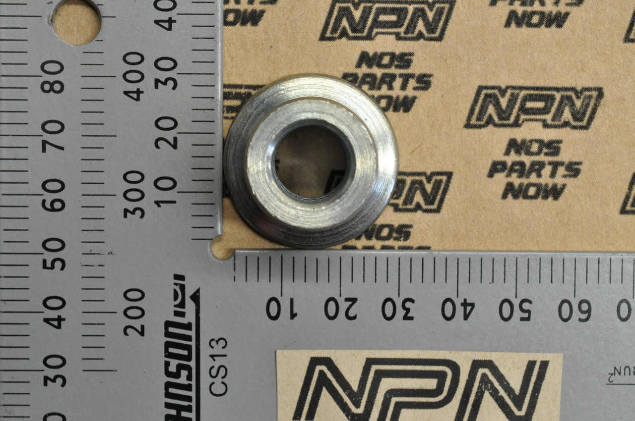 NOS Honda CR125 M MR175 MT125 TL250 Front Wheel Axle Side Collar 44311-360-000