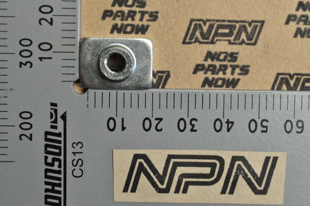 NOS Honda ATC10 ATC185 CB450 CM400 CM450 XR250 XR500 Set Nut 61304-162-013