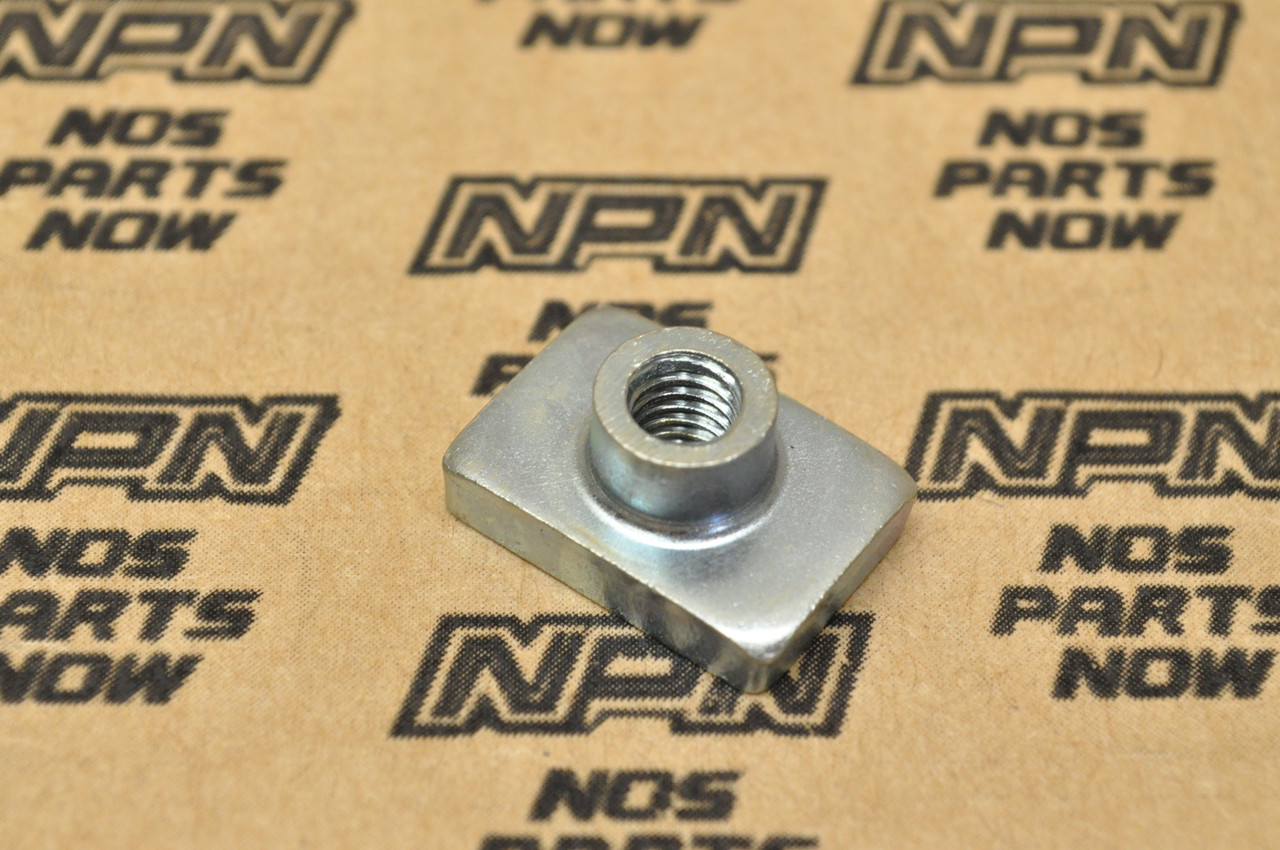 NOS Honda ATC10 ATC185 CB450 CM400 CM450 XR250 XR500 Set Nut 61304-162-013