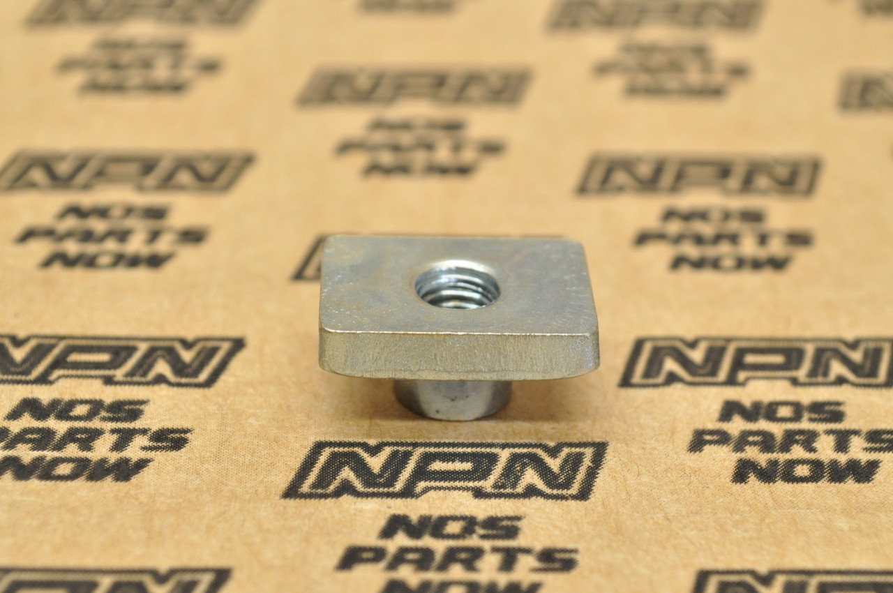 NOS Honda ATC10 ATC185 CB450 CM400 CM450 XR250 XR500 Set Nut 61304-162-013