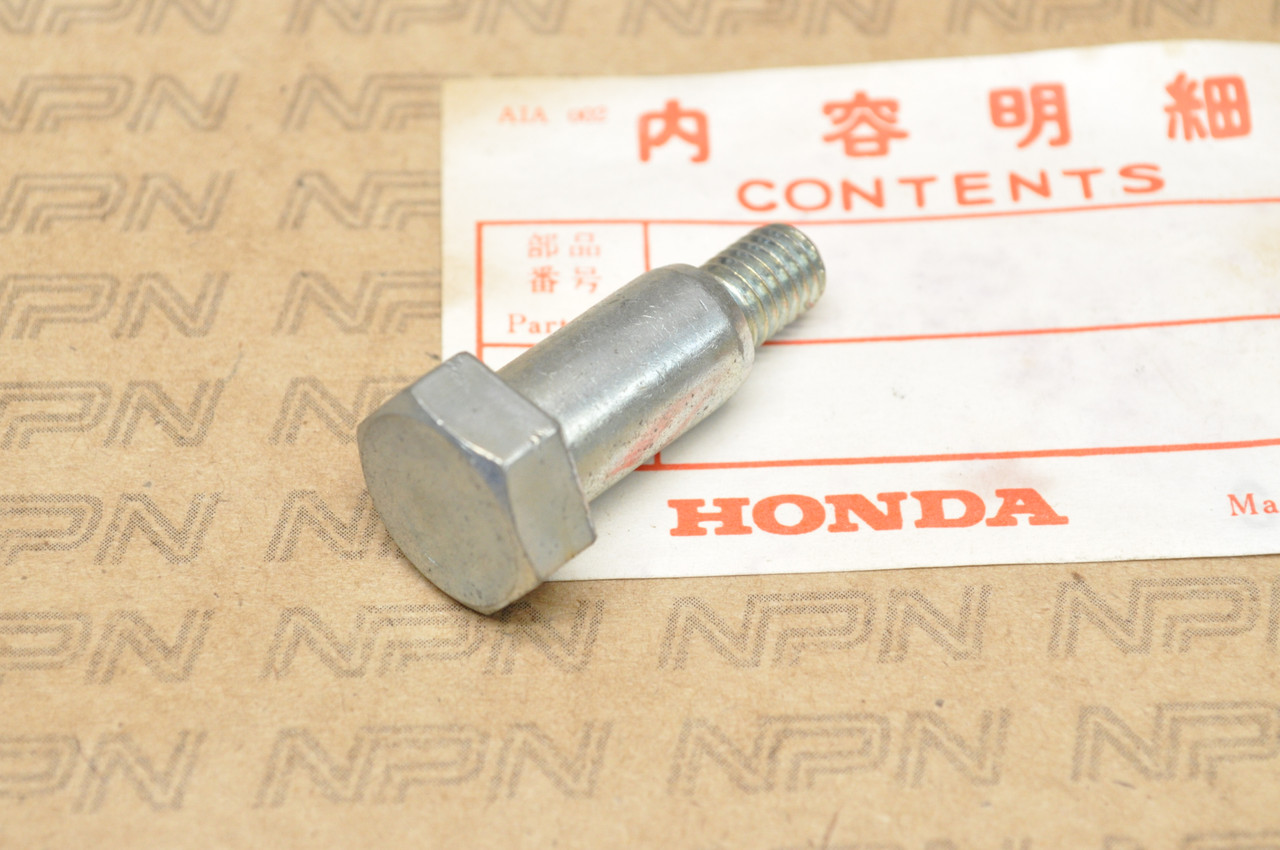 NOS Honda CB350 CB450 CL450 XL250 XL350 Turn Signal Mount Bolt 90155-292-010