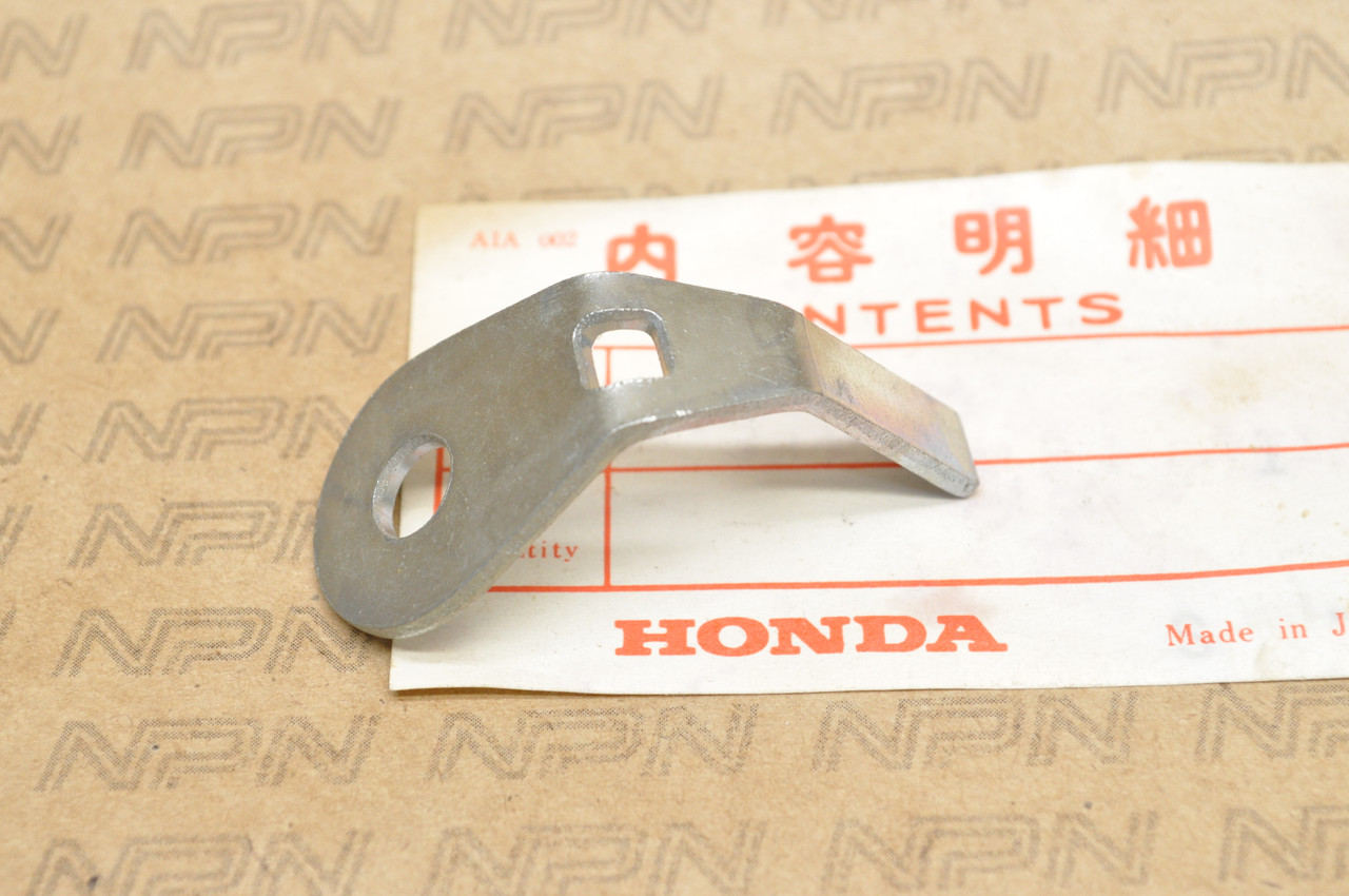 NOS Honda CA72 CA77 Steering Stem Damper Lock Plate 53767-258-000