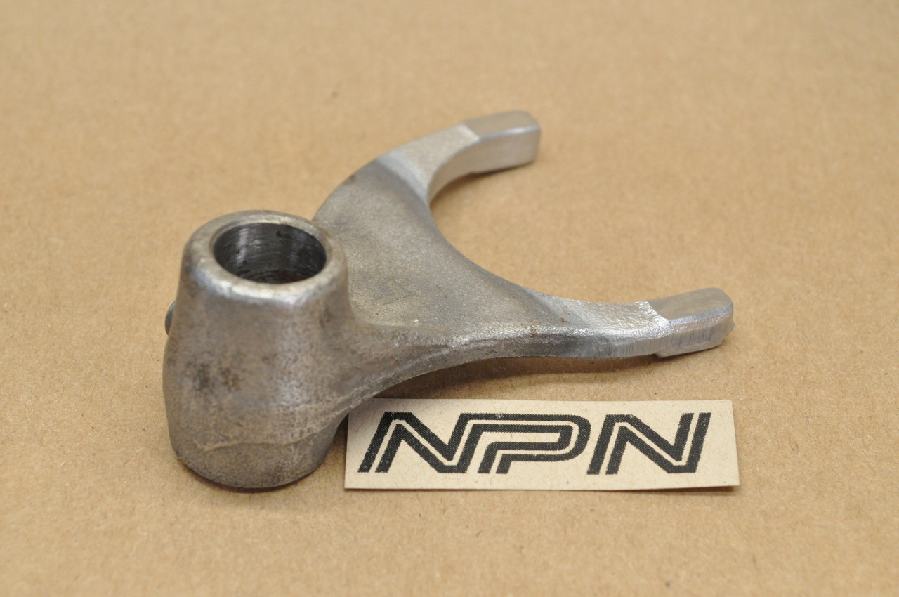 NOS Honda 1975-78 CB750F CB750 K0-1978 Right Gear Shift Fork 24211-300-020