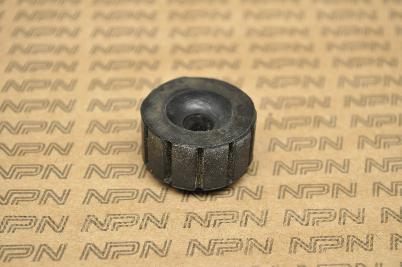 NOS Honda CB350 CB360 CB400 CB450 CB550 CL350 CL360 Gas Tank Rubber 17611-286-000