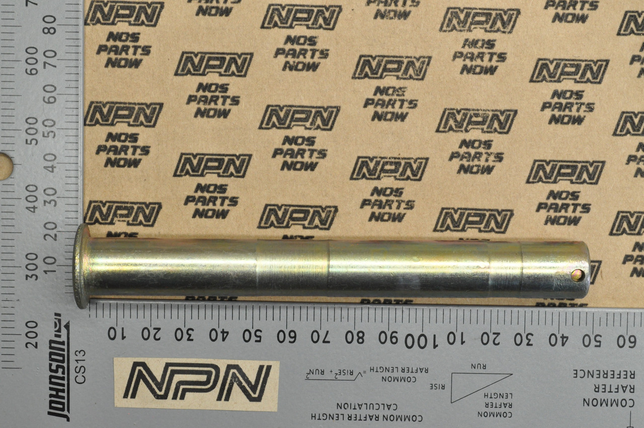 NOS Honda CB100 CB125 CL100 CL125 CL90 S90 Main Stand Pivot Pipe 50526-028-010