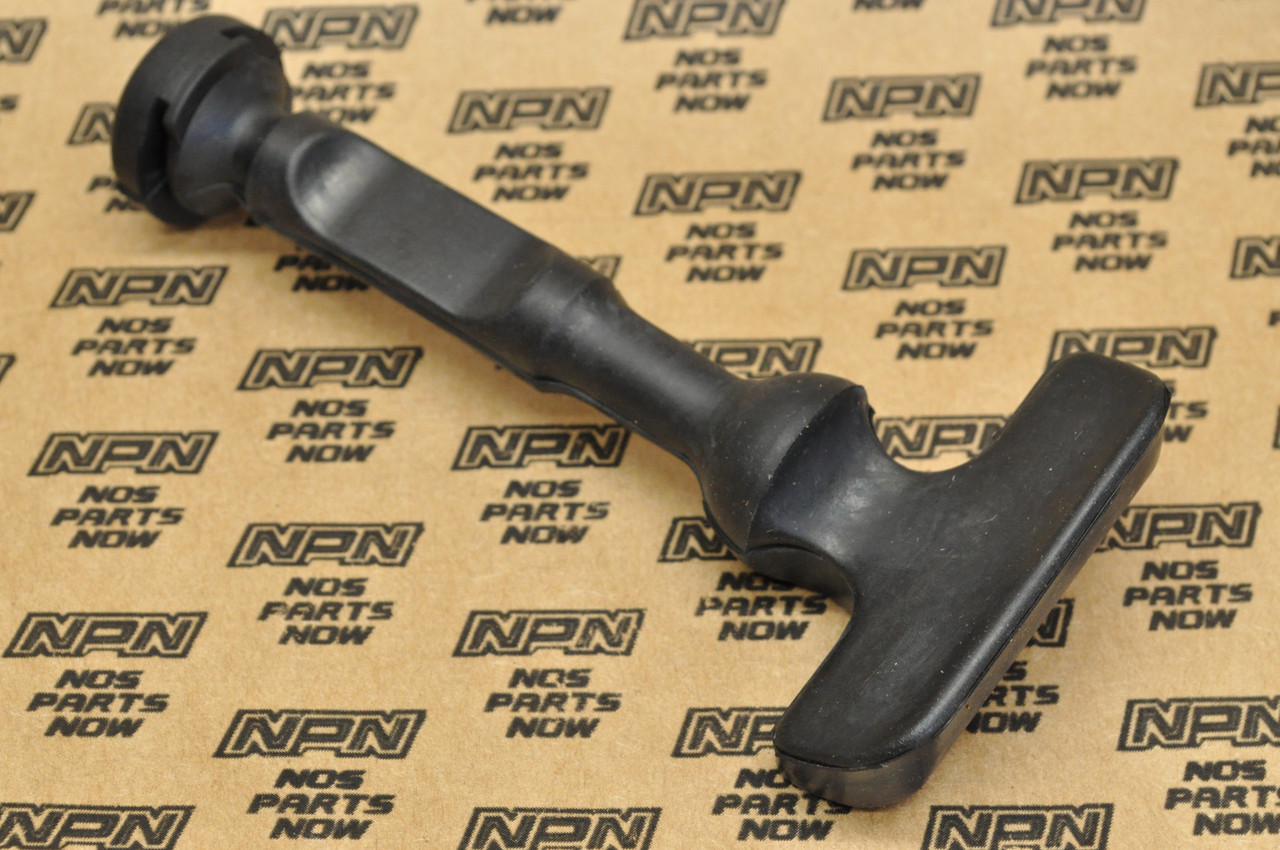 NOS Honda 1990-91 TRX200 Rear Fender Lid Cover Band Strap 80214-HF1-670